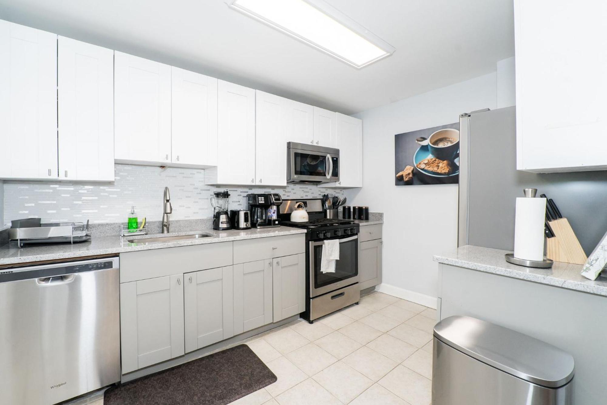 21Floor-Renovated 2Br,1Bath King And Queen Bed And Parking Atlanta Buitenkant foto