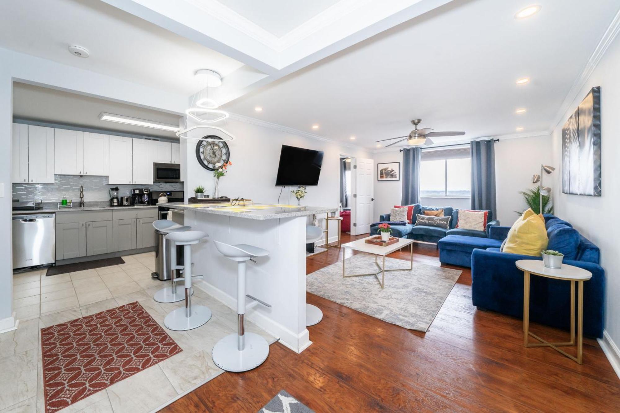 21Floor-Renovated 2Br,1Bath King And Queen Bed And Parking Atlanta Buitenkant foto
