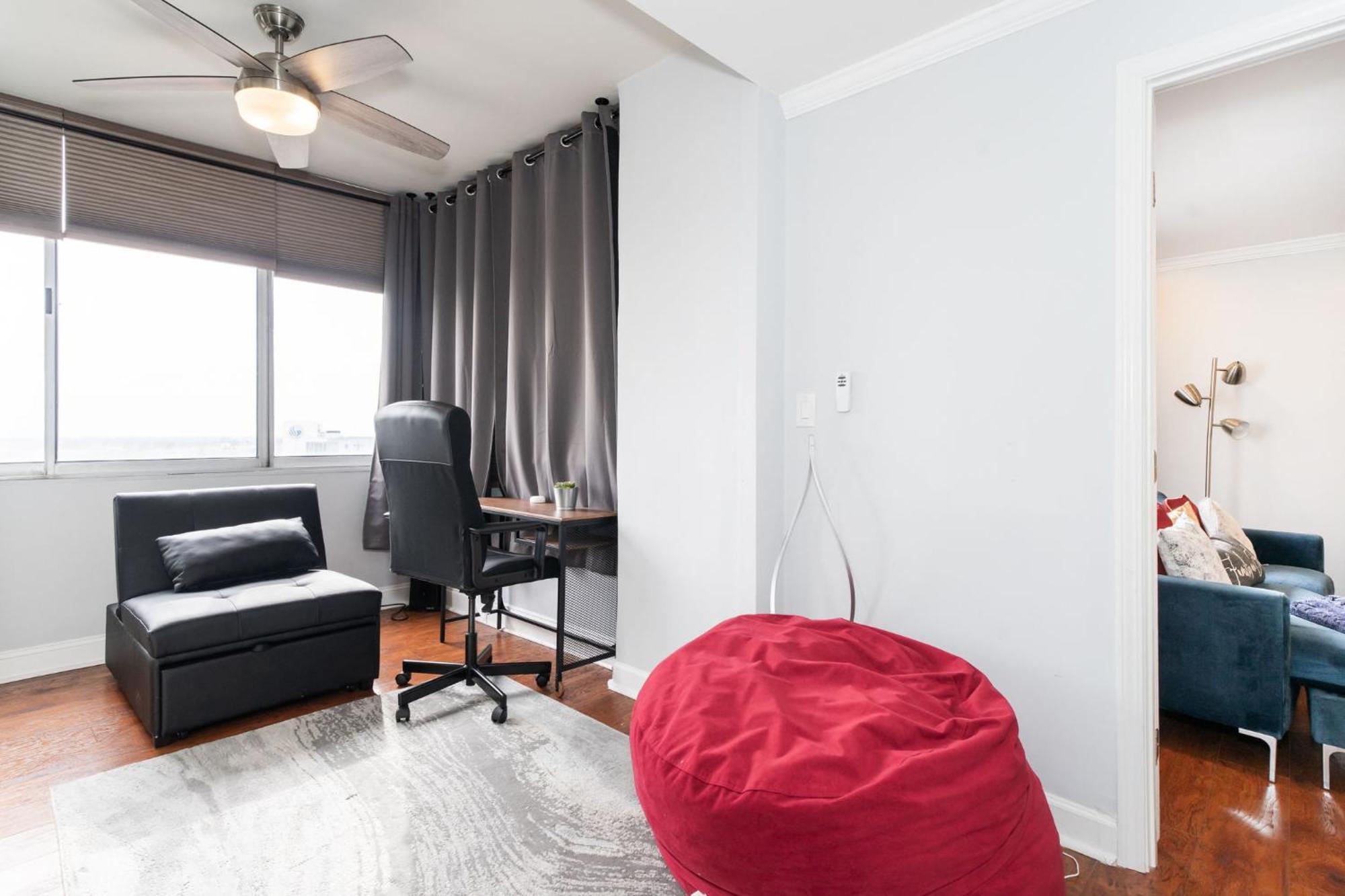 21Floor-Renovated 2Br,1Bath King And Queen Bed And Parking Atlanta Buitenkant foto