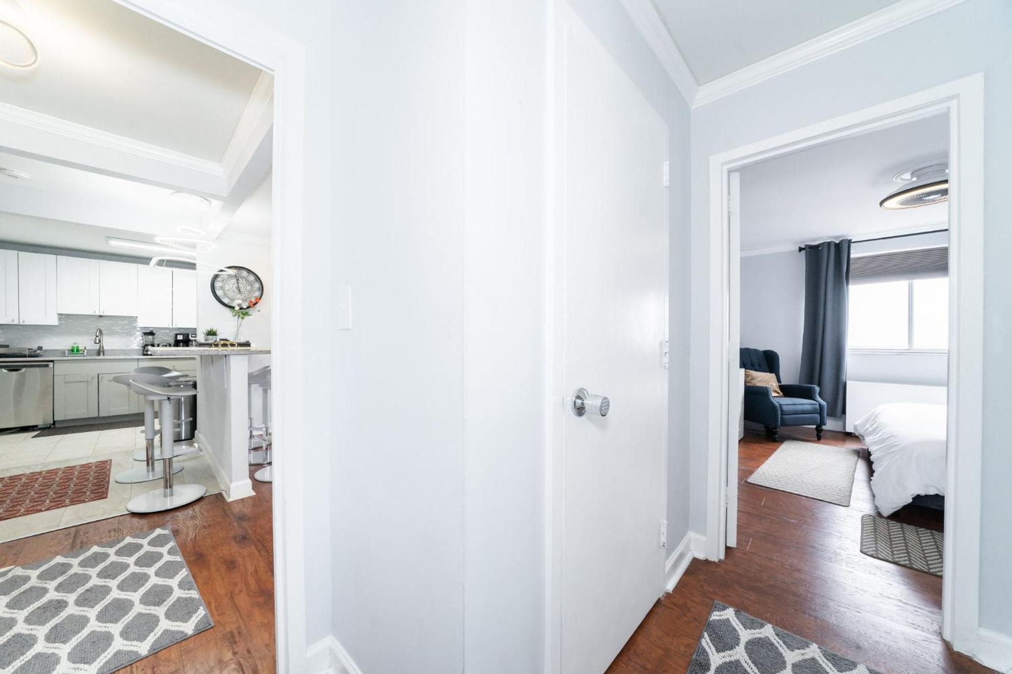 21Floor-Renovated 2Br,1Bath King And Queen Bed And Parking Atlanta Buitenkant foto
