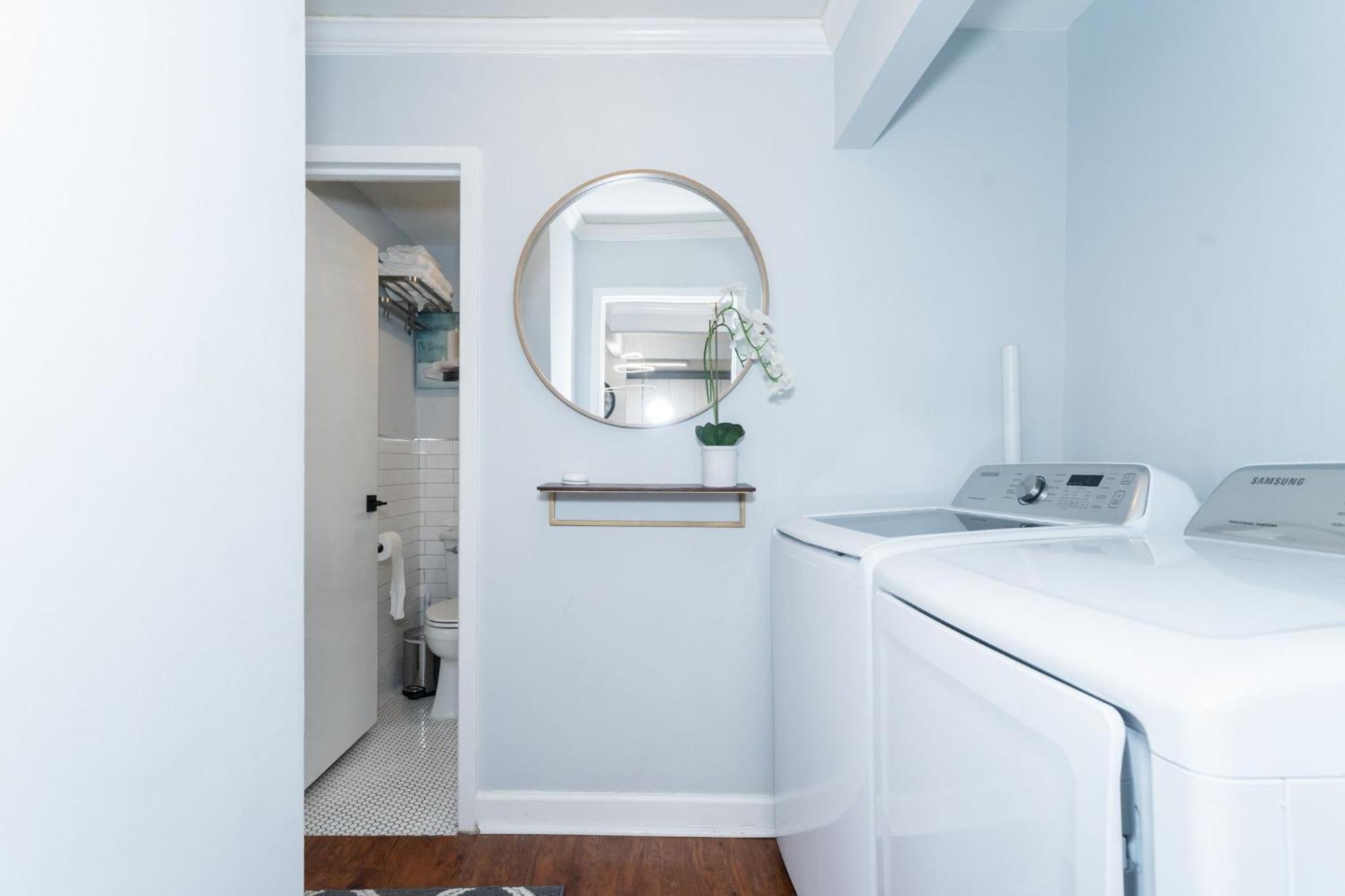 21Floor-Renovated 2Br,1Bath King And Queen Bed And Parking Atlanta Buitenkant foto