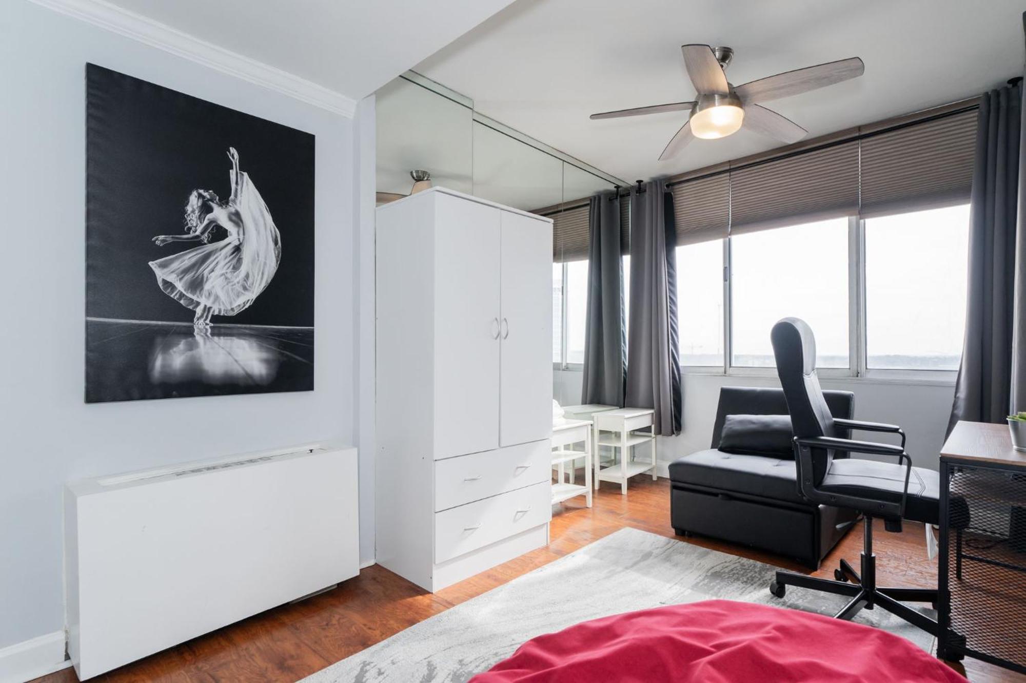 21Floor-Renovated 2Br,1Bath King And Queen Bed And Parking Atlanta Buitenkant foto