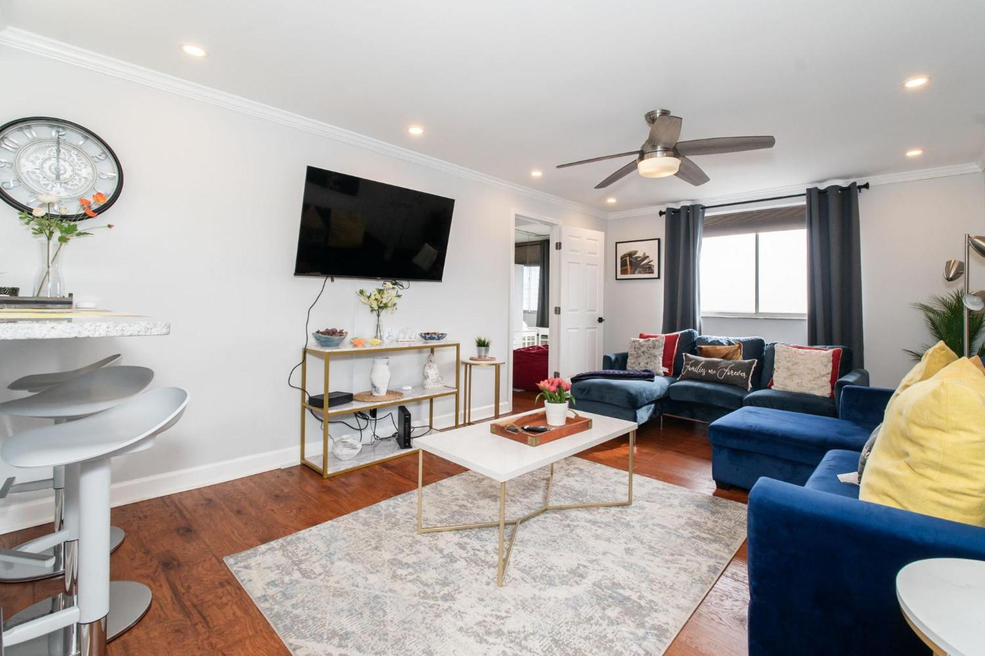 21Floor-Renovated 2Br,1Bath King And Queen Bed And Parking Atlanta Buitenkant foto
