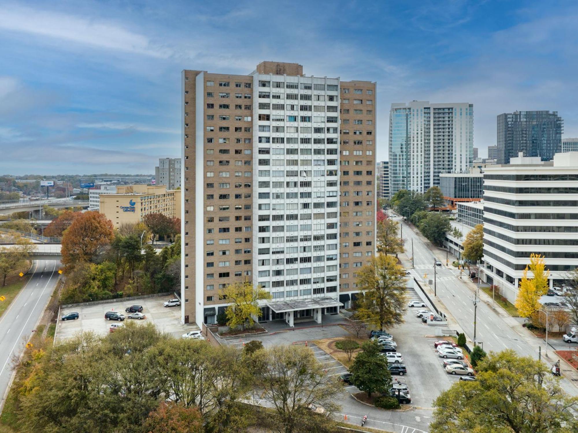 21Floor-Renovated 2Br,1Bath King And Queen Bed And Parking Atlanta Buitenkant foto