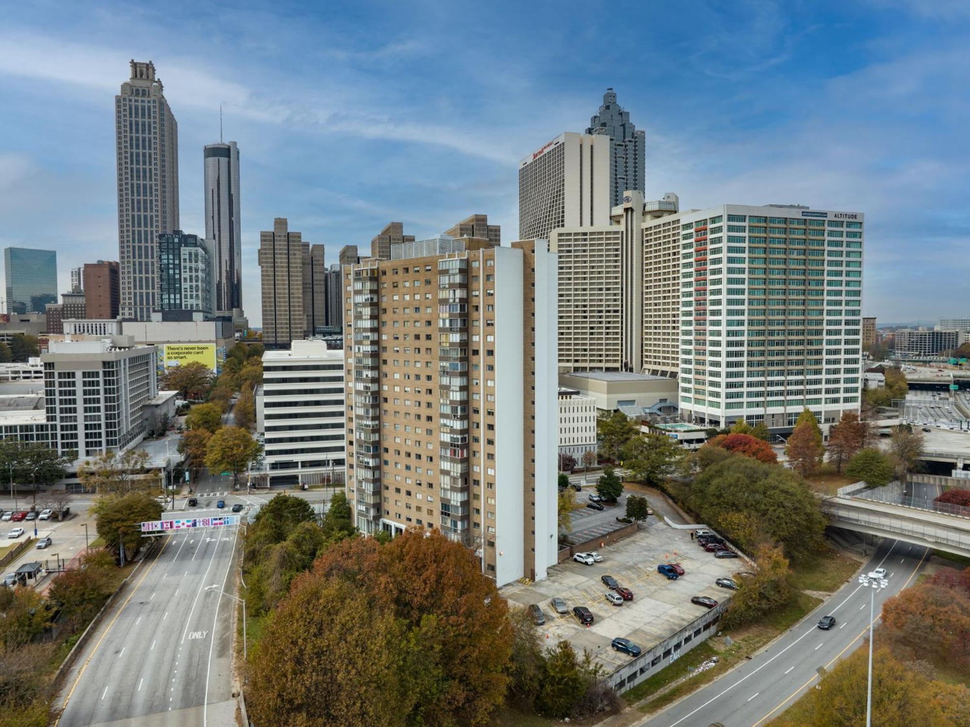 21Floor-Renovated 2Br,1Bath King And Queen Bed And Parking Atlanta Buitenkant foto